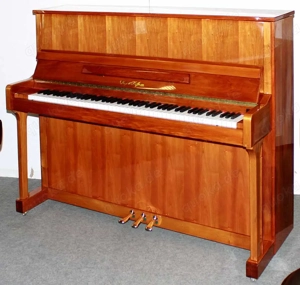 Klavier August Hoffman 121 K Nussbaum poliert, 5 Jahre Garantie