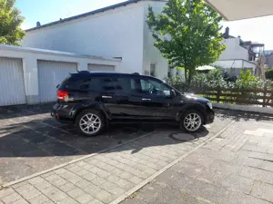Dodge Journey RT AHK 7 Sitze Vollleder Vollausstattung TV usw.