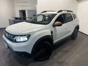 Dacia Duster II Extreme AUTOM.NAVI+CAM AHK WINTERRÄDER