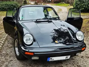 Porsche 911 Carrera 3,2 schwarz, historisches Kennzeichen Bild 2