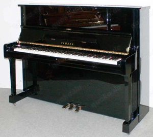 Klavier Yamaha UX-1, 121 cm, schwarz poliert, 5 Jahre Garantie
