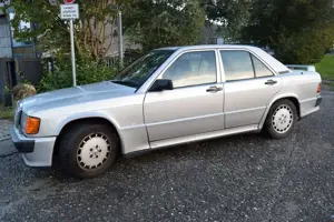 Mercedes-Benz 190 190 E 2.5-16 Bild 4