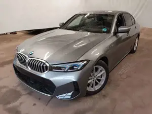 BMW 330 xi Lim. M Sport ACC 360° AHK LED HiFi