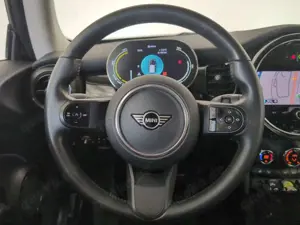 MINI Cooper SE 3-Türer Navi/LED/PDC/Ambiente/DAB/SHZ Navi/LED/PDC Bild 5