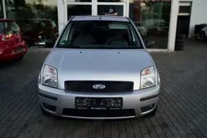 Ford Fusion Trend Automatik Panorama Allwetter Bild 2