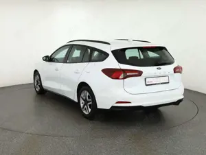 Ford Focus 1.5 EcoBlue CC LED Navi Winterpaket DAB Bild 3