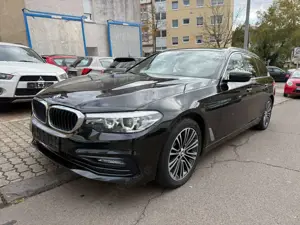 BMW 520 d Touring Sport Line *Schiebedach/Head-Up*