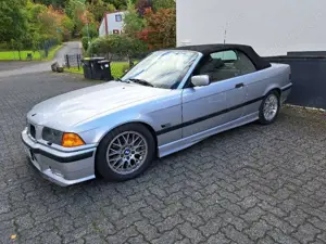 BMW 328 328i