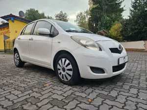 Toyota Yaris Cool Edition 1.0 Ltr.5-türig Klima/PDC'HU 11/26