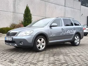 Skoda Octavia Octavia Combi 1.8 TSI 4x4 Scout Bild 4