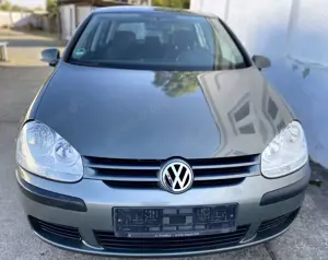 Volkswagen Golf 1.6 Comfortline Bild 2