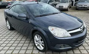 Opel Astra 1.8 Twin Top Cosmo