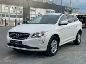 Volvo XC60 2.0 Momentum Aut. Pano Xenon Navi Kamera