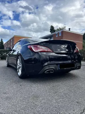 Hyundai Genesis Coupe 2.0T Facelift / TÜV 11/26