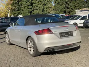 Audi TT 1.8 TFSI Coupe Cabrio ~Leder~Navi~Xenon~Sitzhzg Bild 5