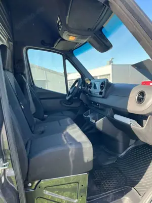 Mercedes-Benz Sprinter Bild 3