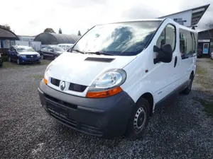 Renault Trafic L1H1 2,7t (8/9 Sitze)*Wenig Km*TÜV NEU*1.HAND