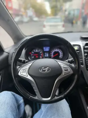 Hyundai iX20 1.6 Automatik Style Bild 4