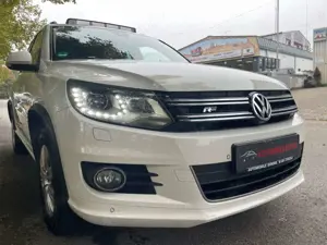 Volkswagen Tiguan Sport R-Line 4M*Pano*Nav*Leder*Xen*DSG*