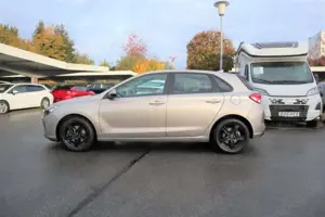 Hyundai i30 i30 1.4 T-GDI Trend Klima/Sitzhzg./Tempomat/eFH. Bild 4