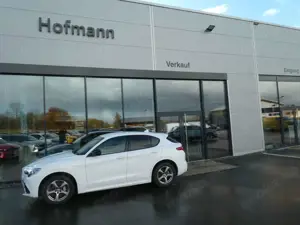 Alfa Romeo Stelvio Veloce Q4, SHZ, Kamera, PDC, LED