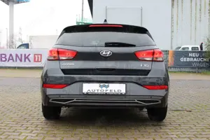 Hyundai i30 1.0 T-GDI INTRO/VOLLSHEFT/NAVI/RCAM/LED/PDC Bild 5