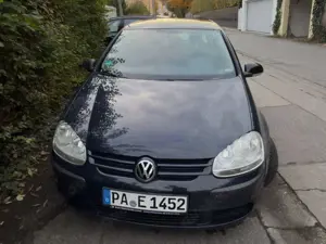 Volkswagen Golf Golf 1.6 FSI Automatik Trendline