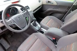 Opel Meriva Meriva B 1.4 Edition - Scheckheft- Allwetterreifen Bild 4