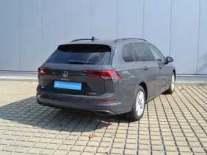 Volkswagen Golf Variant VIII Variant 1.5 eTSI 150 PS DSG PANORAMA/LED/NAV Bild 4