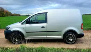Volkswagen Caddy 1,6 TDI Anh&#228;ngerkupplung LKW Zulassung Bild 4