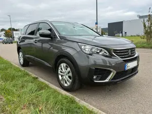 Peugeot 5008 5008 PureTech 130 Active - 7 sitzer Bild 3
