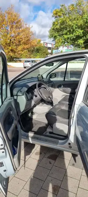 Renault Megane SENIC Bild 5