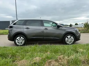 Peugeot 5008 5008 PureTech 130 Active - 7 sitzer Bild 4