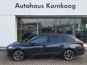 SEAT Leon Sportstourer 1.5 eTSI FR AHK Pano Bluetooth