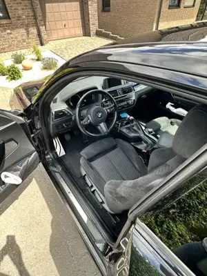 BMW 118 118 i Edition M Sport Shadow Bild 5