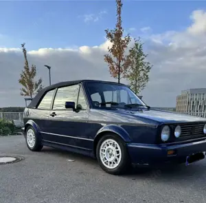 Volkswagen Golf Cabriolet Cabrio Youngline Bild 3