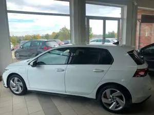 Volkswagen Golf GTE 1.4eHybrid 180KW (110KW) Bild 2