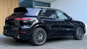 Porsche Cayenne Turbo/21“Spyder,Marrix,AHK,HAL,Pano,Luft,Bose,So Bild 3