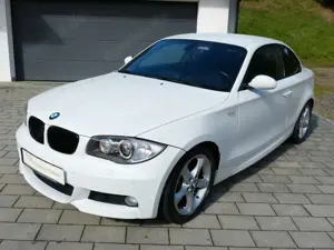 BMW 123 123d Coupe[KLIMAAUTOMATIK/SHZ/PDC]
