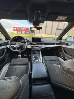 Audi A4 quattro sport 3 x S line Bild 5