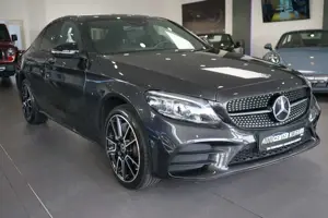 Mercedes-Benz C 300 AMG LINE+Head-UP+Display--LED+R.K+19zoll