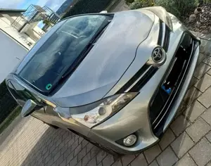 Toyota Verso Verso 1.8 5-Sitzer Life