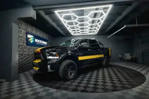 Dodge RAM 5.7 V8 HEMI 4x4 OFFROAD Night Bumblebee 19%