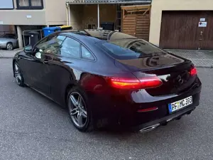Mercedes-Benz E 200 E 200 4Matic Coupe 9G-TRONIC AMG Line Bild 3