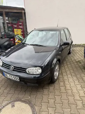 Volkswagen Golf 2.0  Sport Trendline