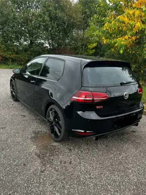 Volkswagen Golf GTI 7 Perf. 8-fach bereift, Inspektion Neu Bild 4