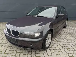 BMW 318 i 2.0l Xenon PDC AHK Klimaautomatik