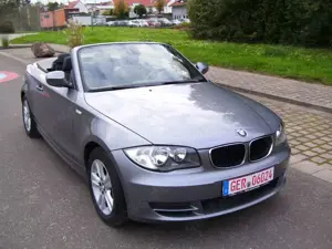 BMW 120 Baureihe 1 Cabrio 120i * Automatik * Leder *