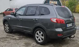 Hyundai SANTA FE GLS Bild 4