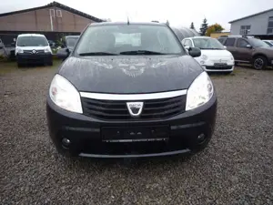 Dacia Sandero Laureate